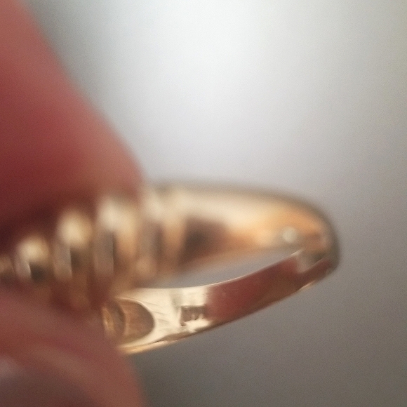 Shrimp Ring.  14k yellow gold. - Picture 5 of 5